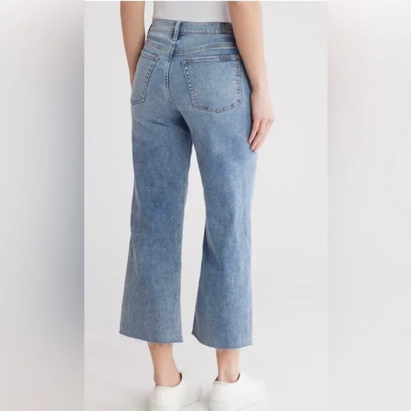 COPY - 7 For All Mankind Cropped Alexa Denim. Size 24. Excellent condition! - Picture 2 of 9